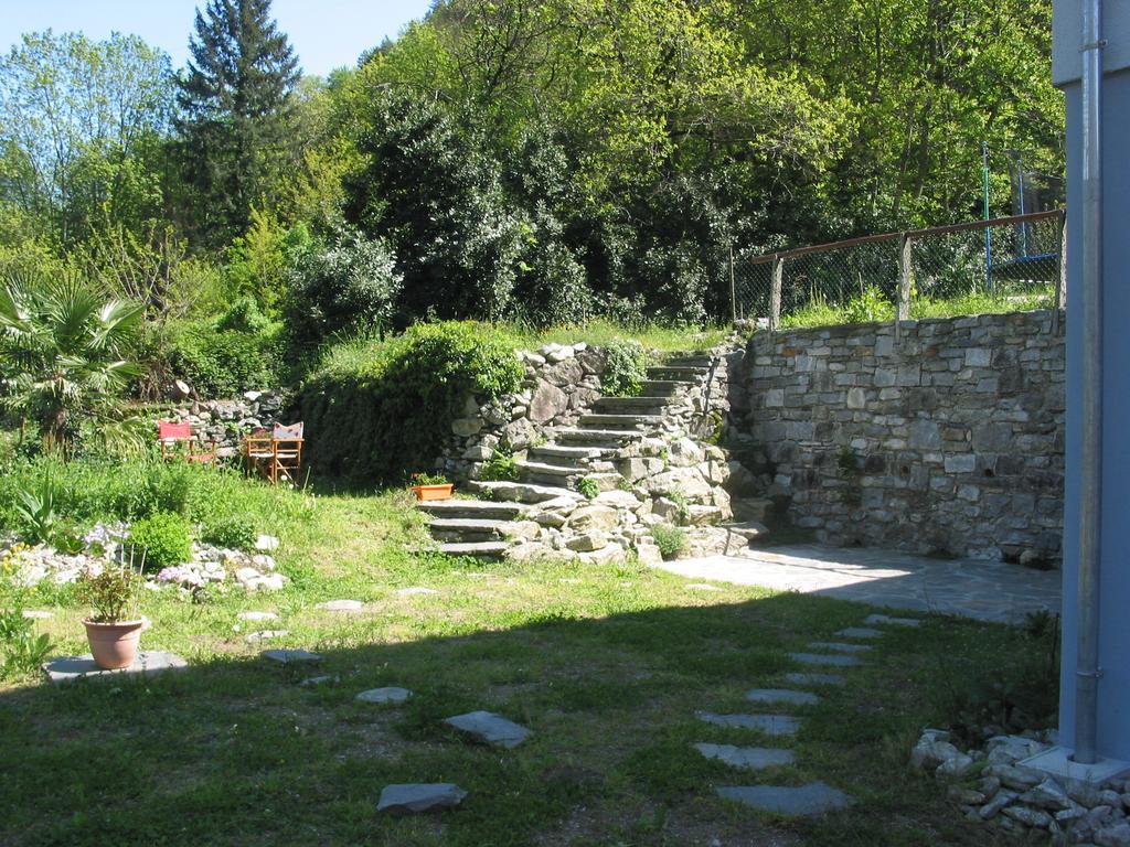 Apartamento Casa al bosco Intragna Exterior foto